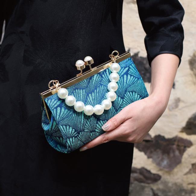 Bags | Vintage Peacock Blue Leaf Pattern Pearl Metal Handbag Accessories Bags