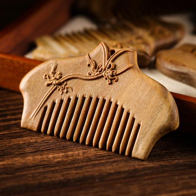 COMB | Green Sandalwood Flower Pattern Engraved Soothing Comb COMB COMB