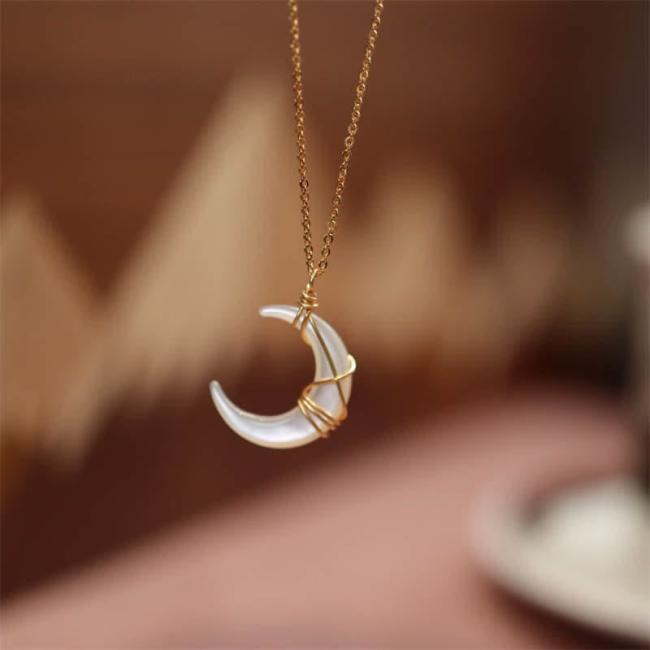 Necklaces & Pendants | Natural Tridacna Stone Crescent Moon Blessing Necklace Pendant Jewelry Necklaces & Pendants